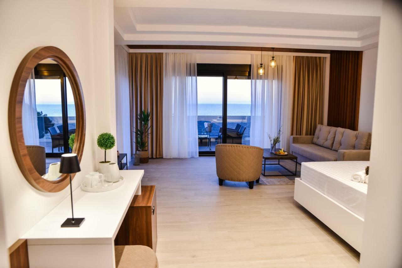 Pino Boutique Hotel Ulcinj Extérieur photo