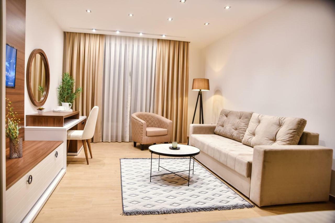 Pino Boutique Hotel Ulcinj Extérieur photo