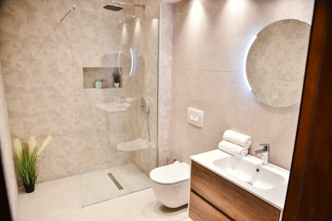 Pino Boutique Hotel Ulcinj Extérieur photo